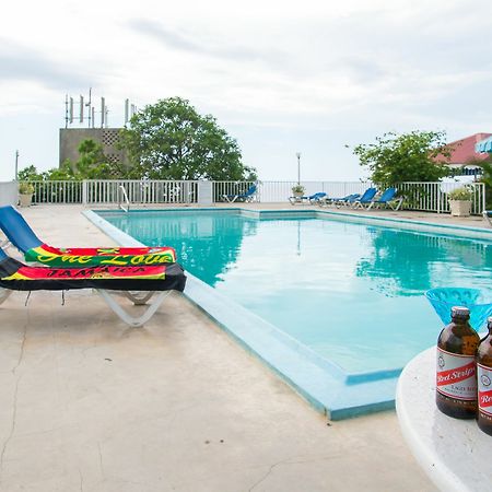 Montego Bay Club Apartments Luaran gambar