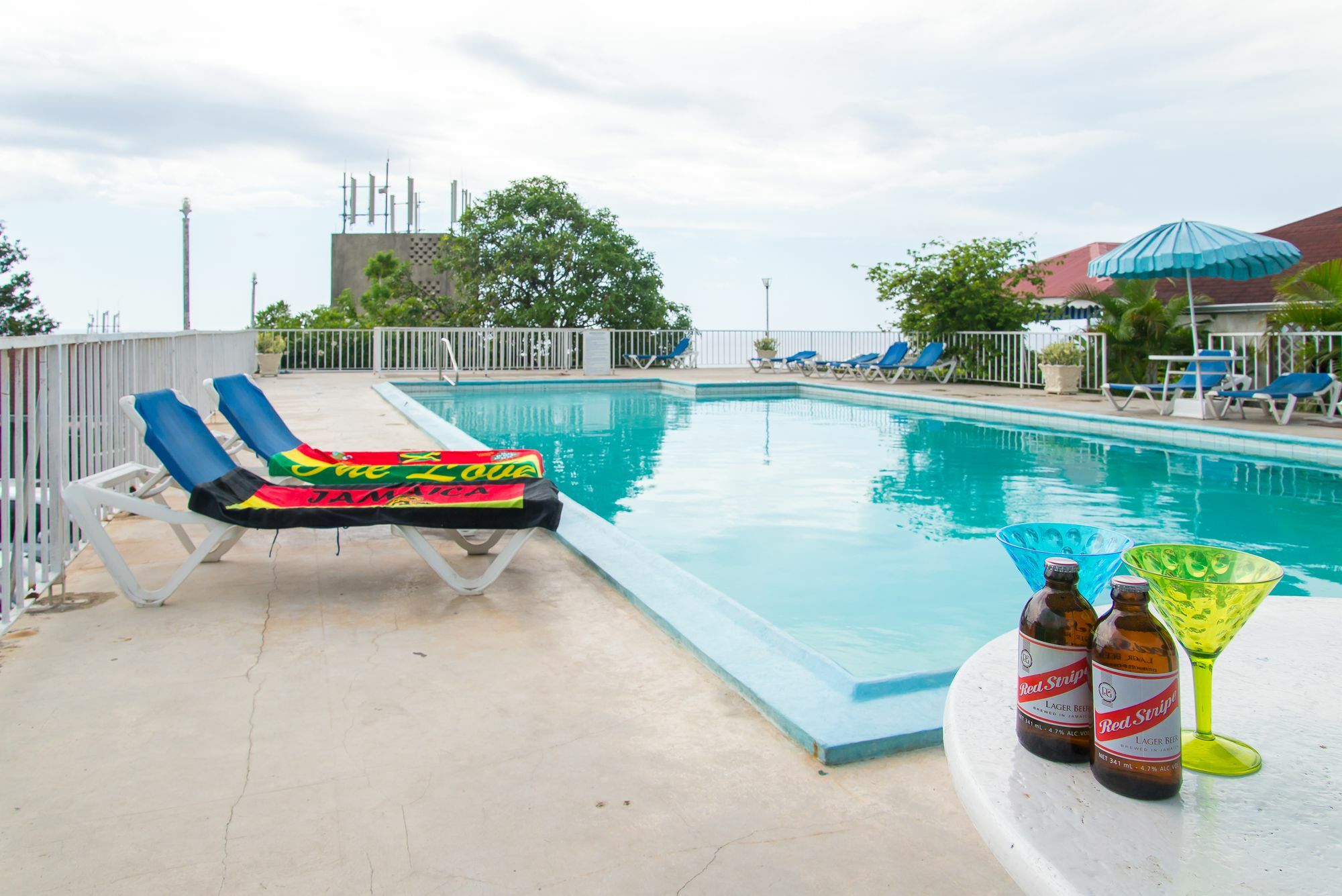 Montego Bay Club Apartments Luaran gambar