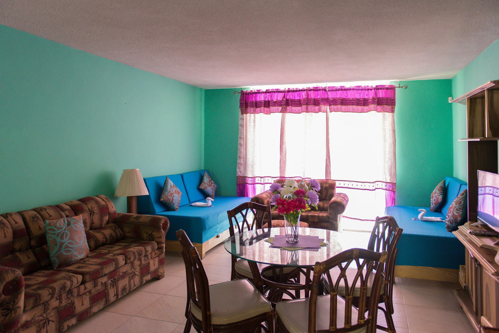 Montego Bay Club Apartments Luaran gambar