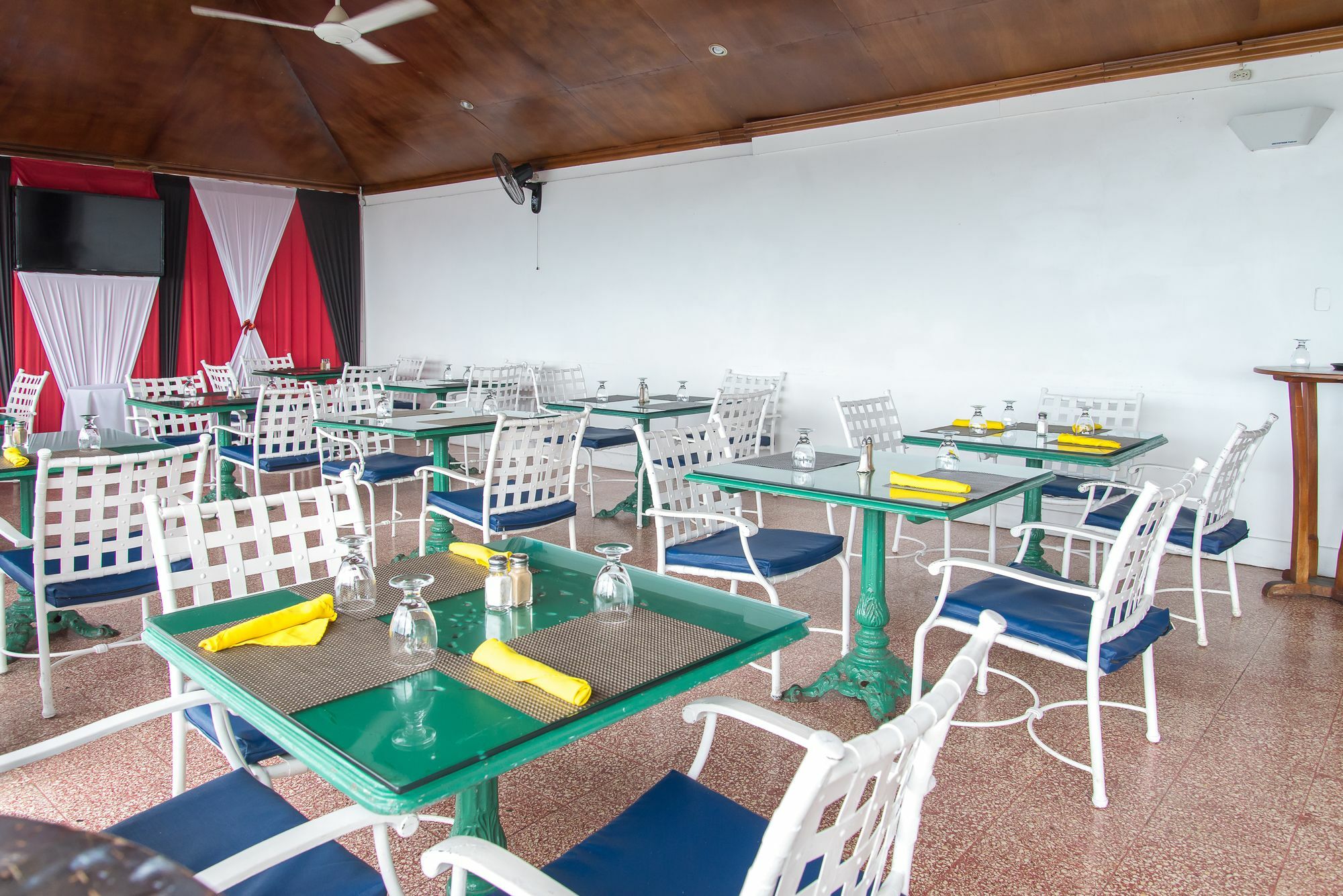 Montego Bay Club Apartments Luaran gambar